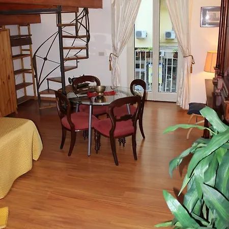 Apartament Guide Tour *