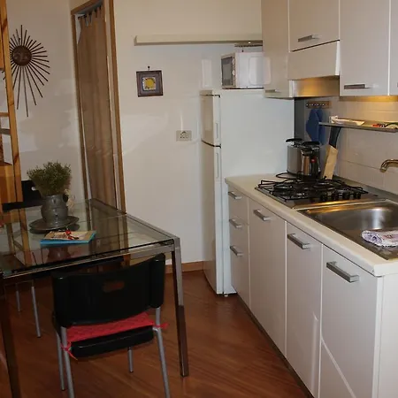 Apartament Guide Tour Neapol