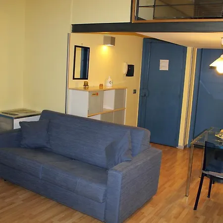 Apartment Guide Tour